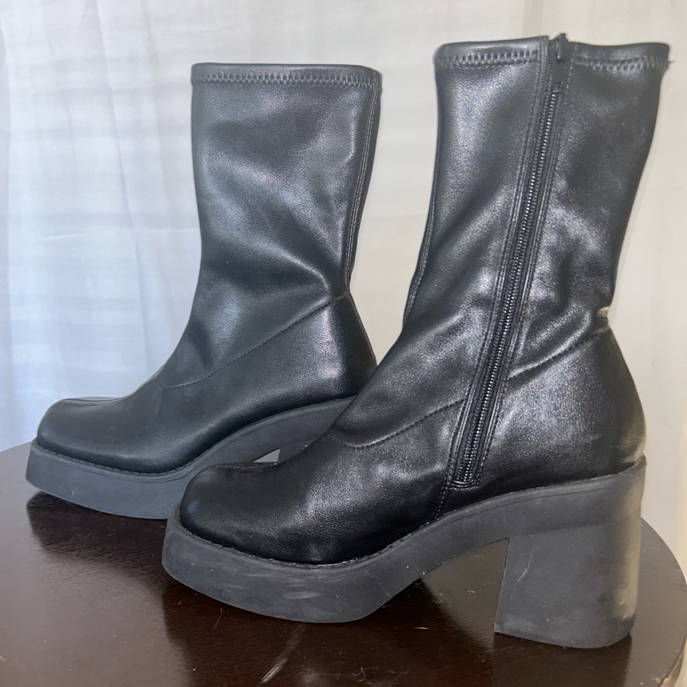 Steve Madden Klayton black boots